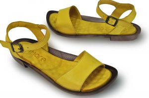 kožená a atestovaná obuv Páskové sandálky Camore 125 s otevřenou špičkou ,,peep toe" , žlutá