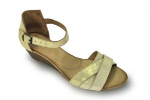 kožená a atestovaná obuv Páskové sandálky Haven s otevřenou špičkou ,,peep toe" na klínu, stříbrné, zlaté - 40 zlaté Bueno