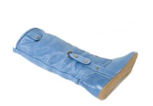 kožená a atestovaná obuv Kožené kozačky 528 s perforací ,,dírkování", modré Bagira