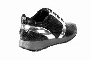 kožená a atestovaná obuv Sneakersy Donna Style 1995