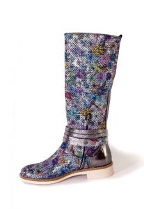 kožená a atestovaná obuv Luxusní letní kozačky s perforací a floristickým designem 2507, barevné Nemca