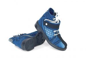 kožená a atestovaná obuv Designové džínové kotníkové boty „StarBlueMoon“ 3056 s dekorativním šněrováním