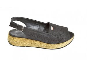 kožená a atestovaná obuv Originální kožené sandály „“ 651“ na platformě, černé