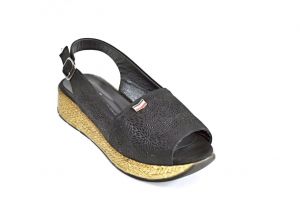 Originální kožené sandály „“ 651“ na platformě, černé | 37, 38, 39