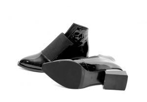 kožená a atestovaná obuv Trendy kožené kotníkové boty BAY-CAN „26“ černé bay can
