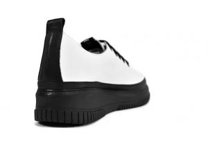 kožená a atestovaná obuv Dámské stylové kožené polobotky „Marcellashoes“ 540, na platformě, bílo černé