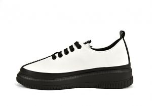 kožená a atestovaná obuv Dámské stylové kožené polobotky „Marcellashoes“ 540, na platformě, bílo černé
