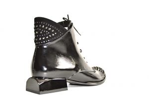 kožená a atestovaná obuv Trendy dámské černé kotníčkové boty „Donna style“ 114-325