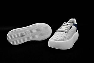 kožená a atestovaná obuv Originální kožené tenisky „Marcella“ 100220609, s vysokou platformou, bílo modro šedé