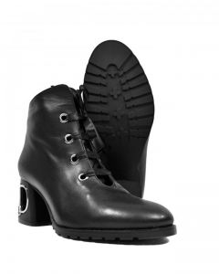 kožená a atestovaná obuv Nadčasové kotníčkové boty zateplené "D" na podpatku, černé Paloma