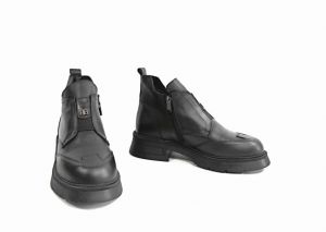 kožená a atestovaná obuv Originální černé kotníčkové boty „511-06“ Donna Style