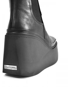 kožená a atestovaná obuv Originální kožené kozačky „Marcella“ 103, s vysokou platformou, černé