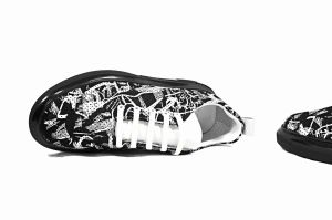 kožená a atestovaná obuv Originální černé tenisky “ Marcella shoes“ s perforací a potiskem, 6000