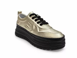 Zlaté tenisky na platformě, které promění každý krok v nepřehlédnutelný detail outfitu | 36 , 37 , 39 , 40 