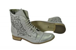 kožená a atestovaná obuv Kožené kotníkové boty "866" Bílo-stříbřité,nebo zlatavé Exquisite