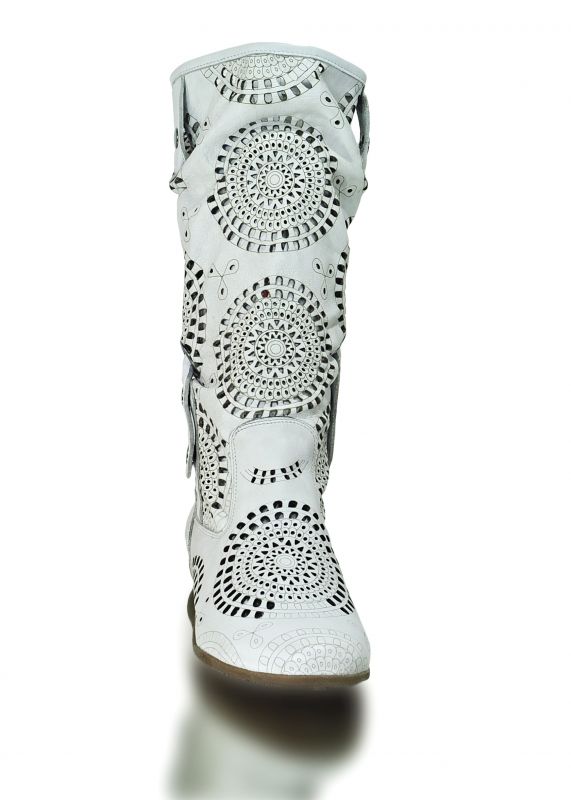 Photo 3 of 6
